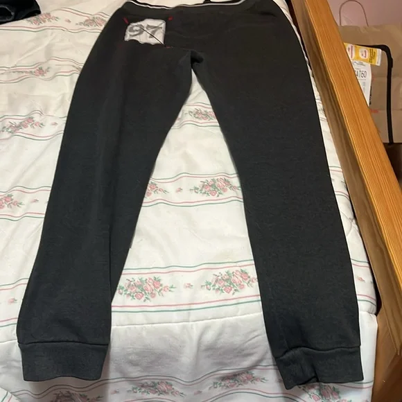 Grey pants - Picture 3 of 3